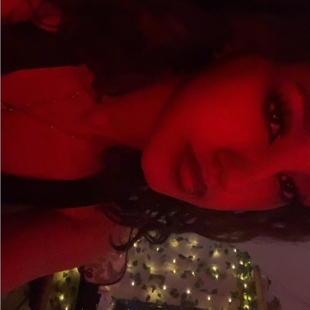 Meet your Posher, Rhiana